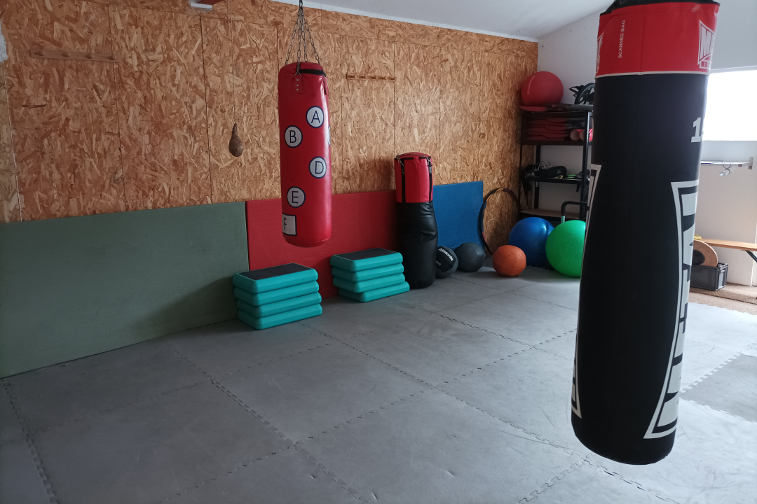 photo de l'espace destiné aux sports de combat et arts martiaux